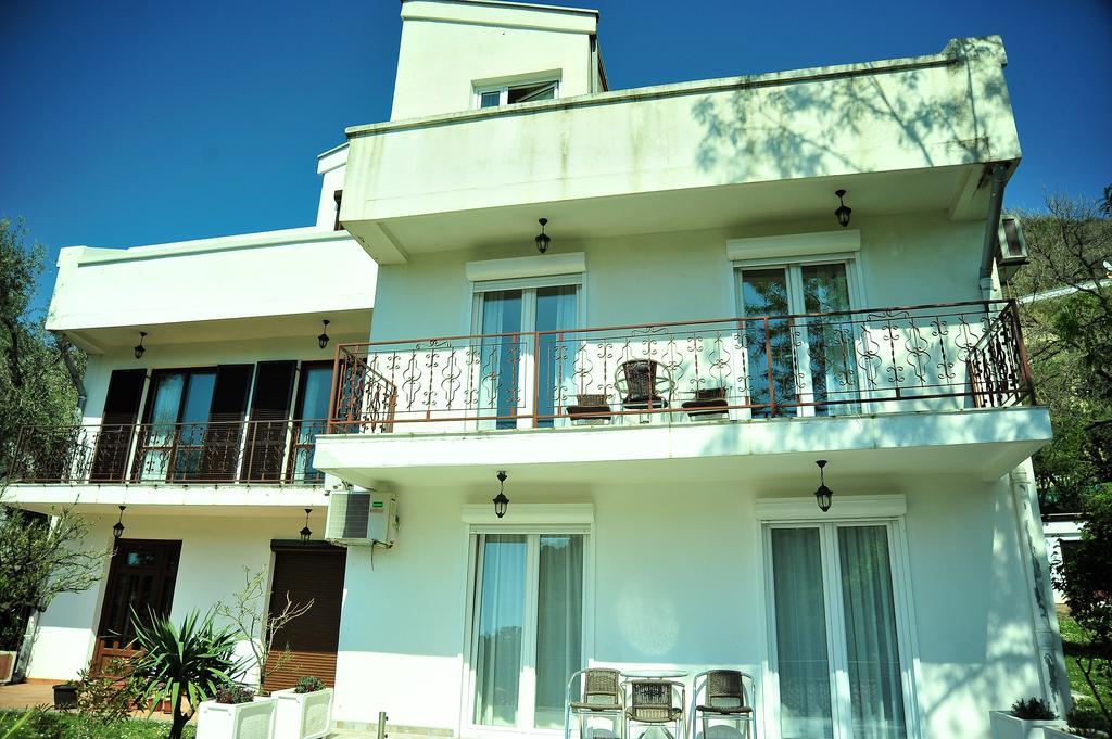 Grejm Family Apartments Petrovac Exterior foto