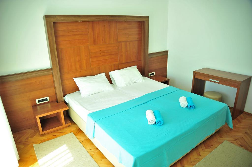 Grejm Family Apartments Petrovac Exterior foto